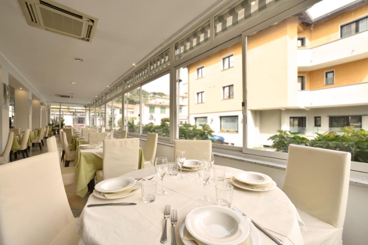 Hotel Ristorante La Marina Mhotelsgroup San Bartolomeo Al Mare Eksteriør bilde