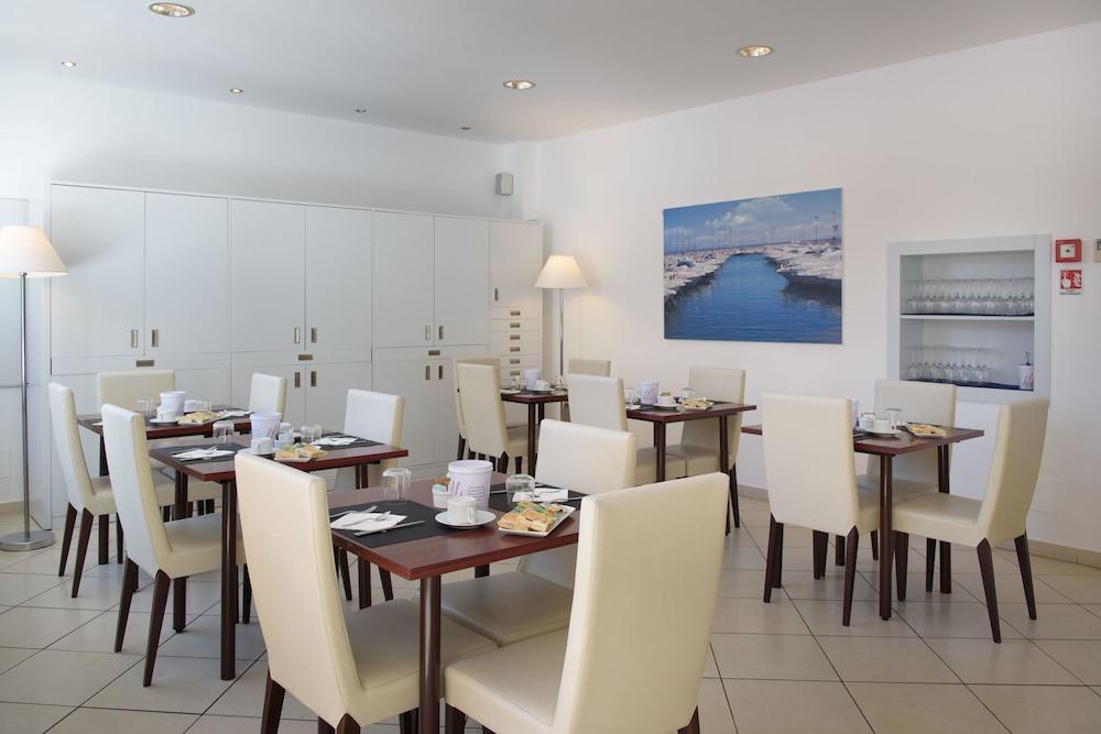 Hotel Ristorante La Marina Mhotelsgroup San Bartolomeo Al Mare Eksteriør bilde